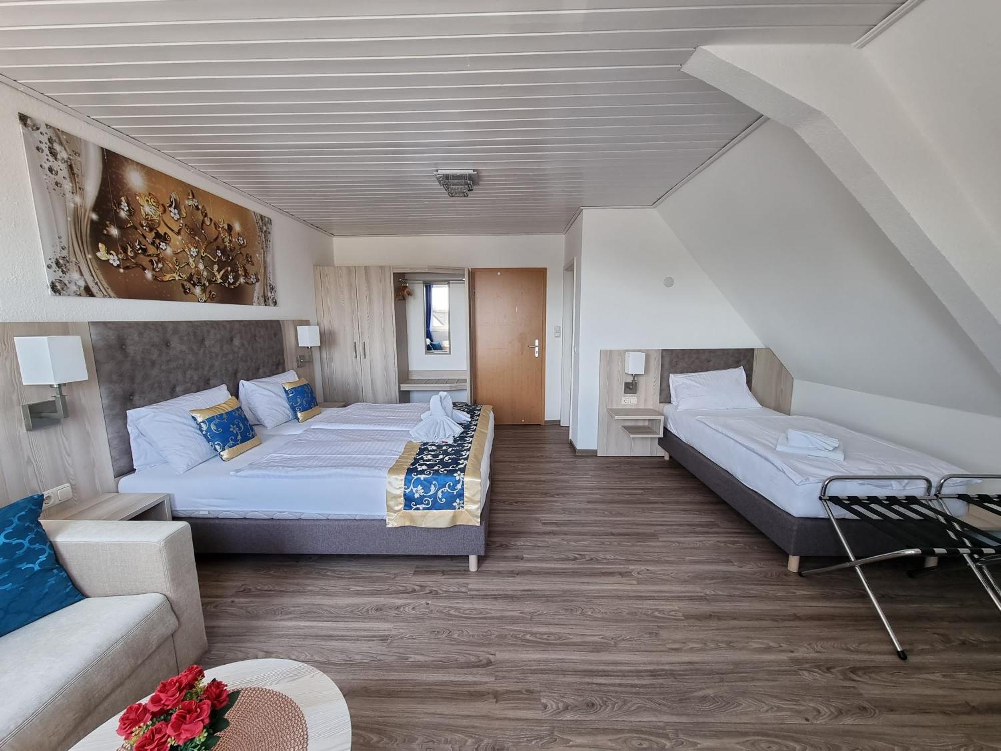 Hotel Medebach - Zum Schwanenkoenig Room photo